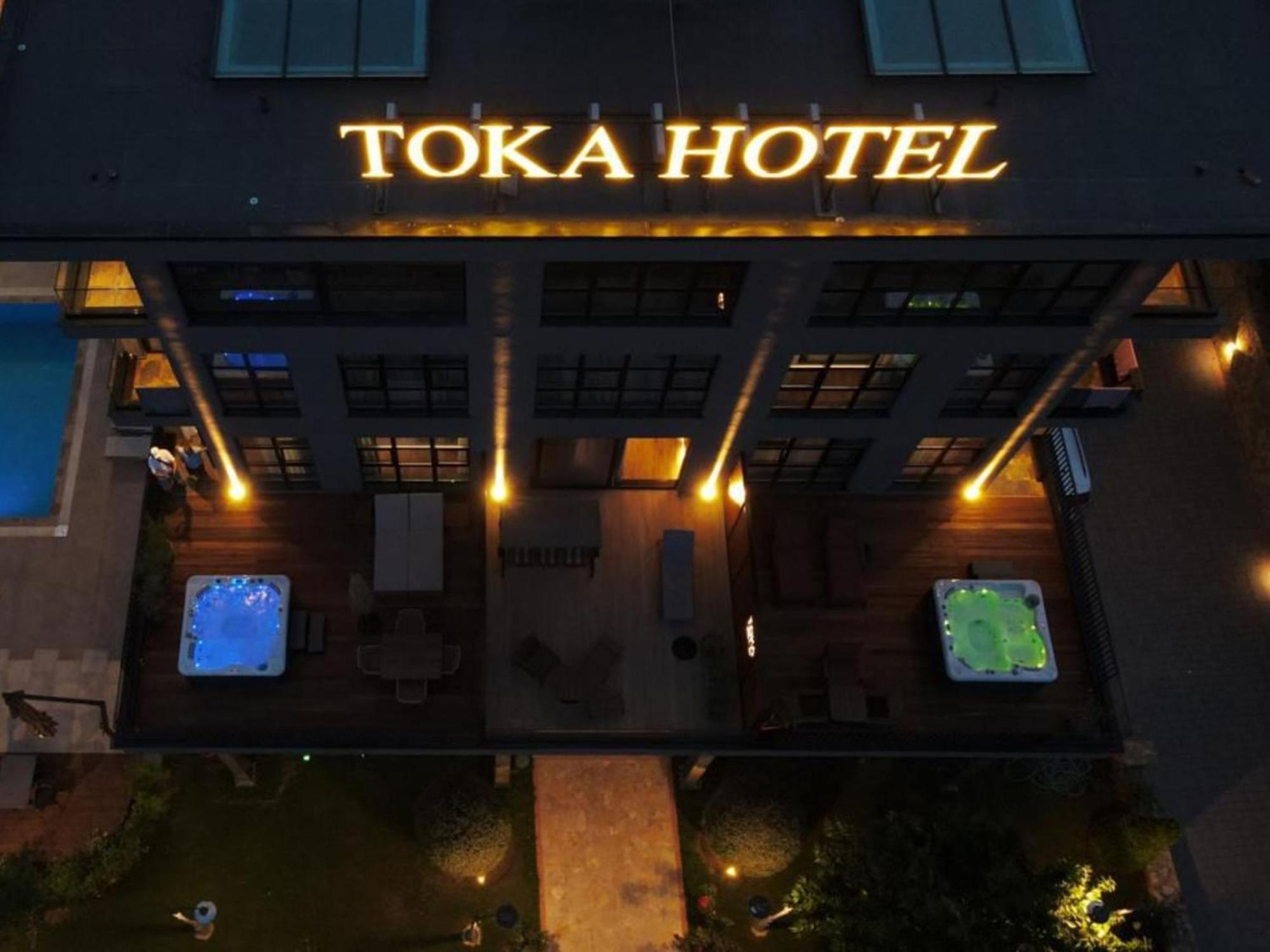 Toka Hotel Restaurant Udenisht Екстер'єр фото