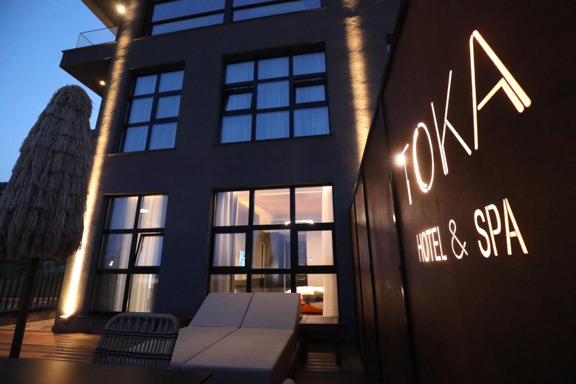 Toka Hotel Restaurant Udenisht Екстер'єр фото