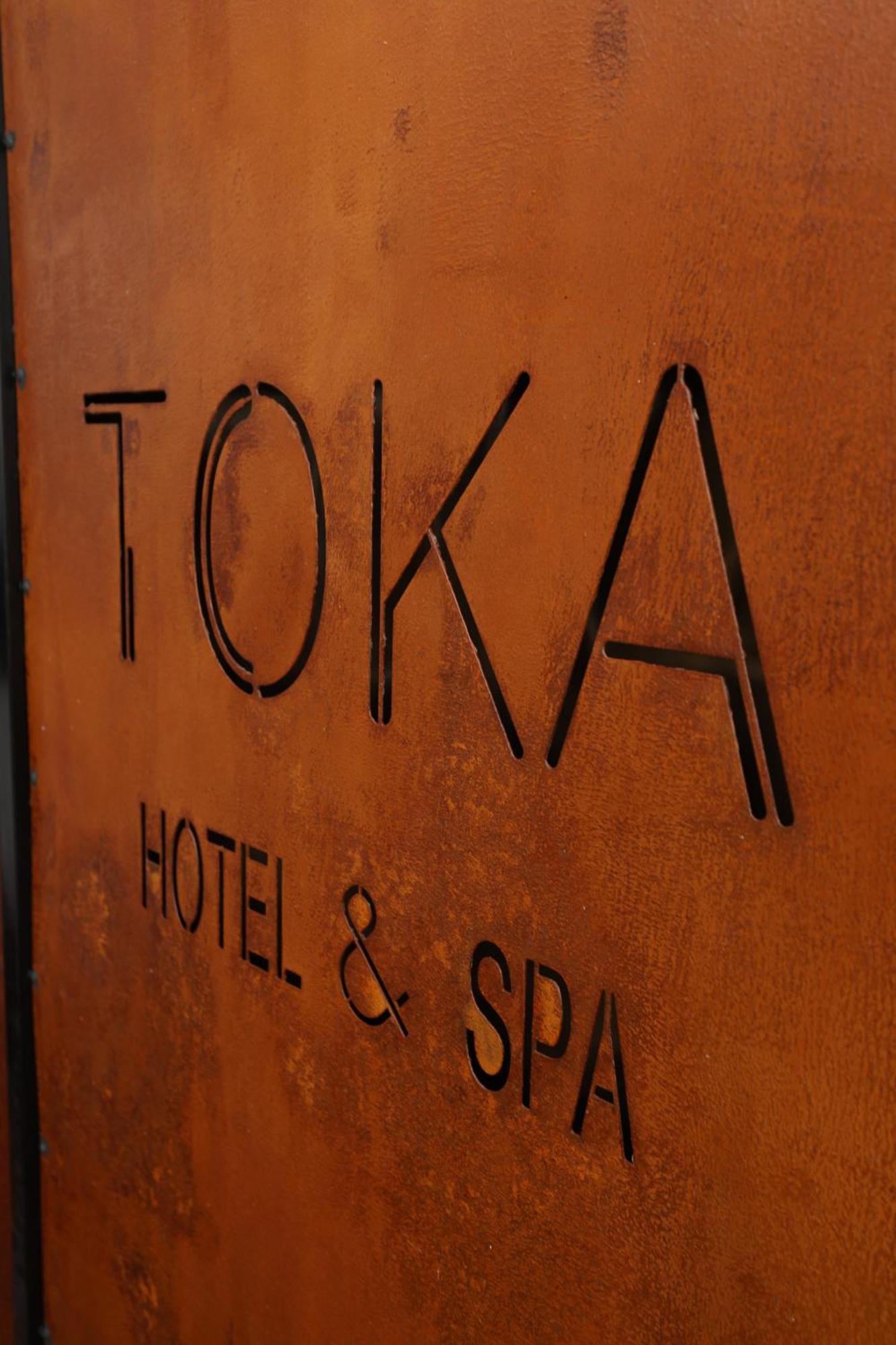 Toka Hotel Restaurant Udenisht Екстер'єр фото