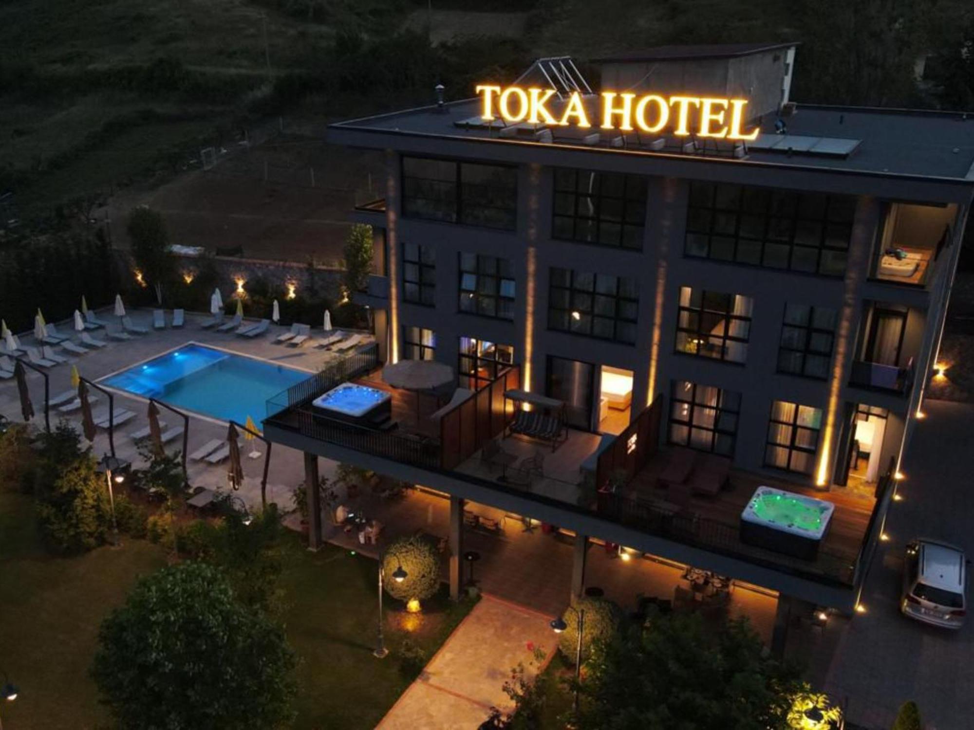 Toka Hotel Restaurant Udenisht Екстер'єр фото
