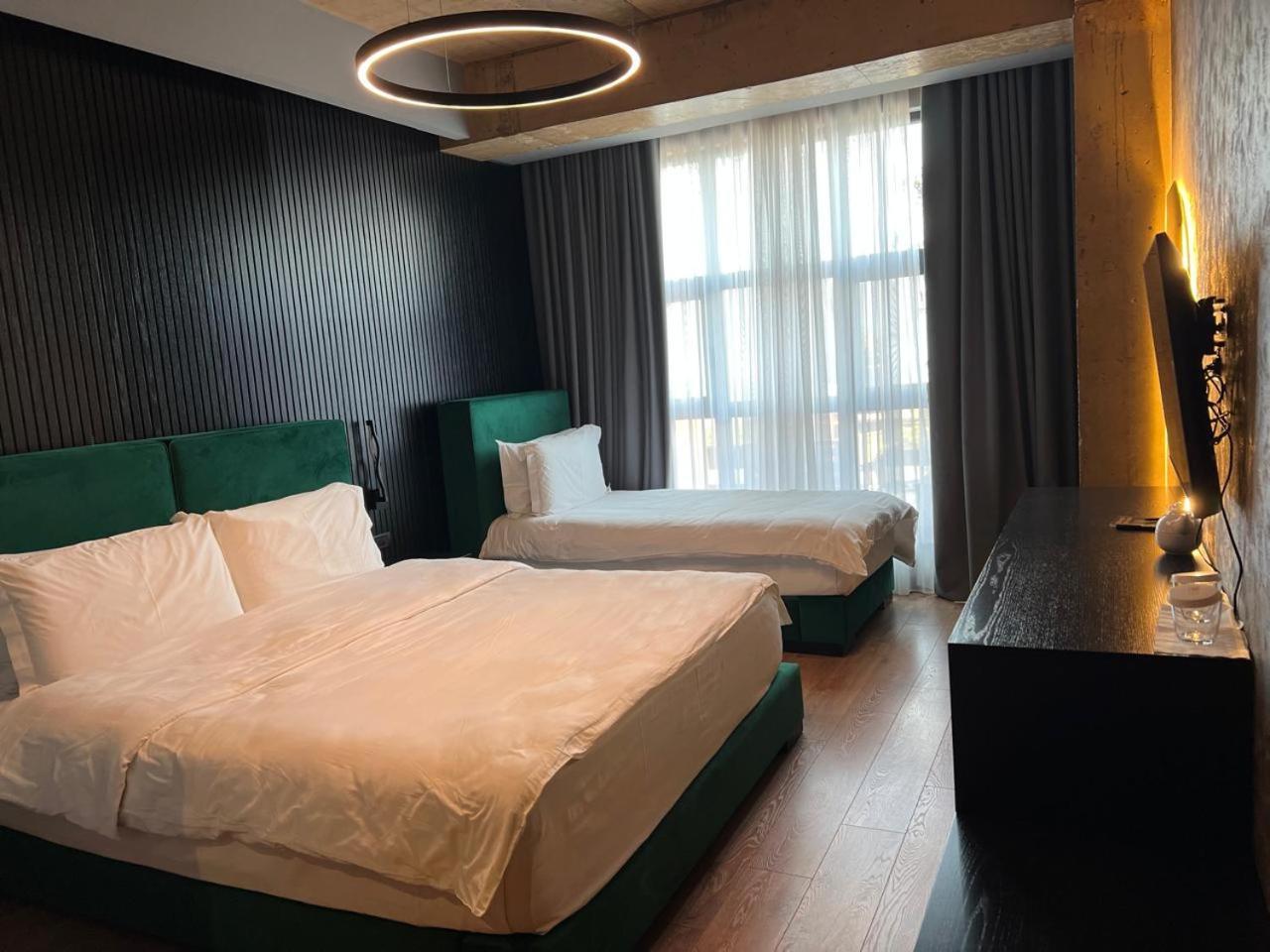 Toka Hotel Restaurant Udenisht Екстер'єр фото